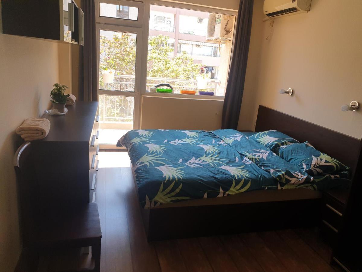 Sunny Apartment Burgas Екстер'єр фото